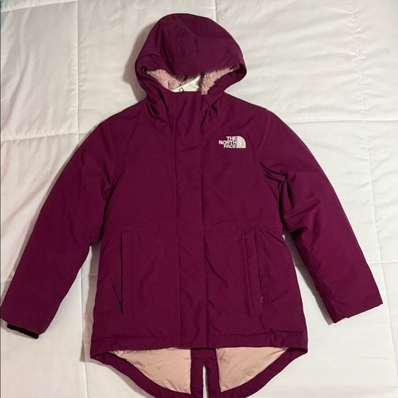 The North Face Kids' Magenta Puffer Jacket - Picture 1 of 3